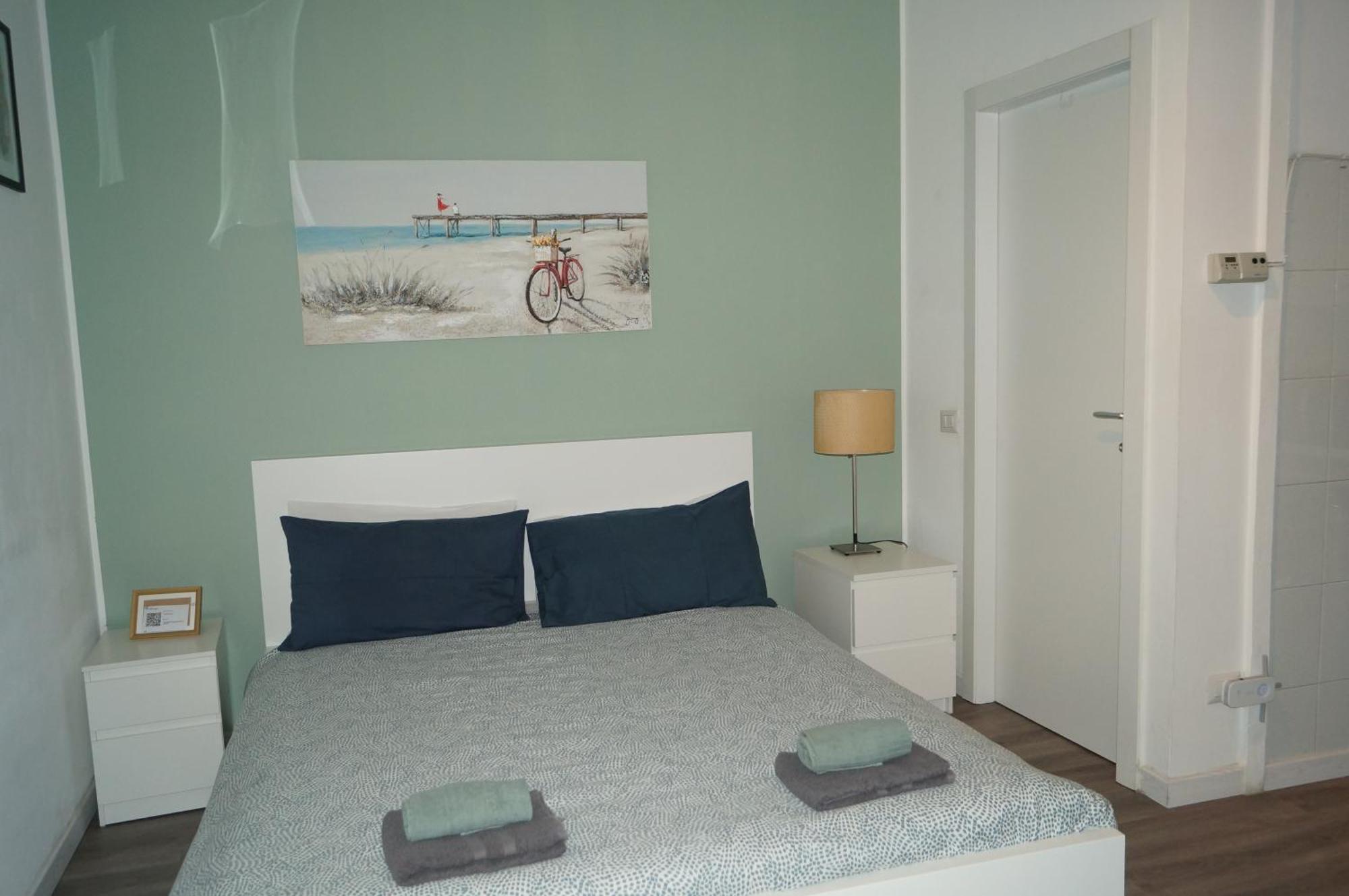 Apartamento House Naviglio Quattro Milán Exterior foto